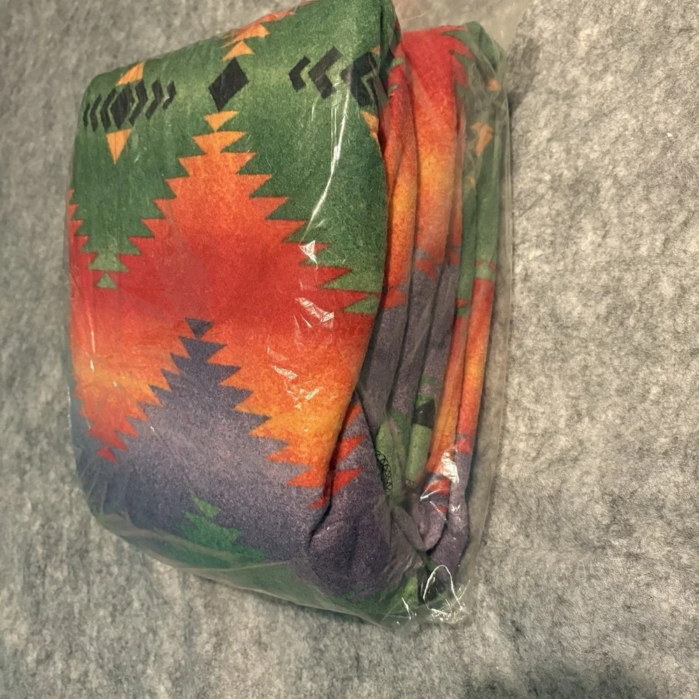 Navajo Queen Or King Size Blanket New Made In USA Sure Value New‎ Sealed Vibrant